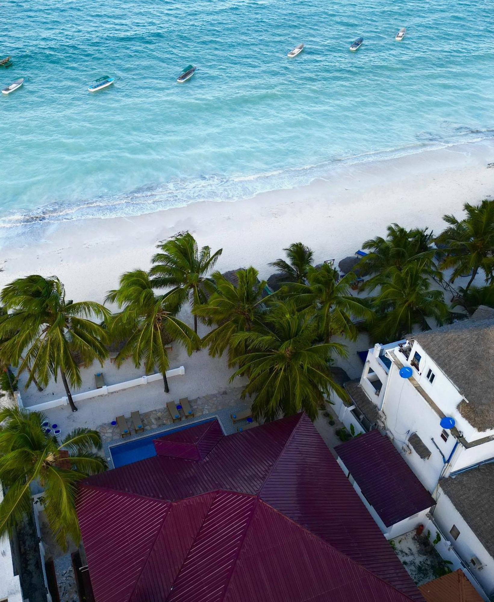 Hotell Bianco Azzurro & Restaurant 2*